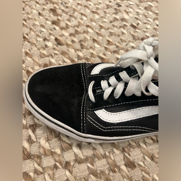 Old Skool Black & White Vans Lace-Up Sneakers/Shoes - Picture 7 of 14